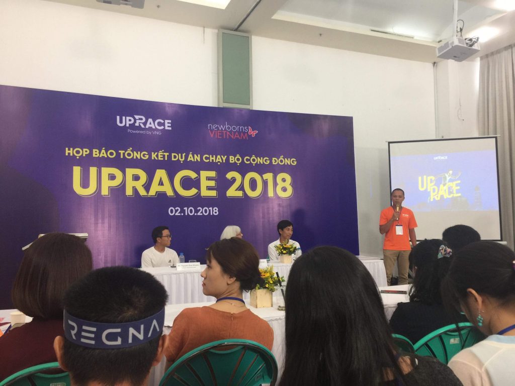 Phạm Văn Nam tham gia họp báo tổng kết dự án Uprace