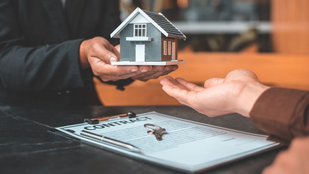 Những điều khoản lưu ý đặc biệt xem xét hợp đồng mua bán bất động sản